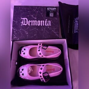 Demonia Slackers 27 Baby Pink Size 8